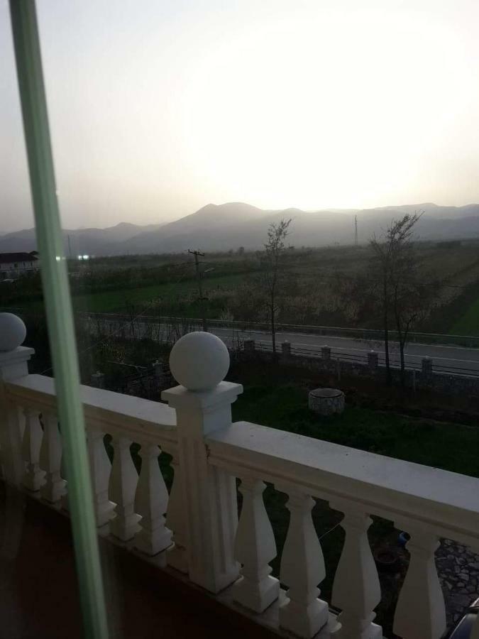 Vila Verd Korce Hotel Buitenkant foto