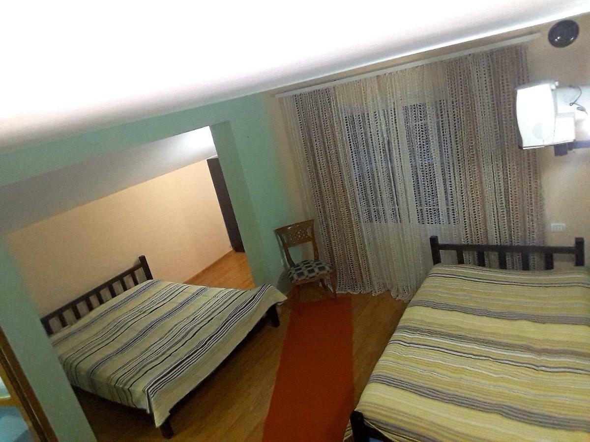Vila Verd Korce Hotel Buitenkant foto