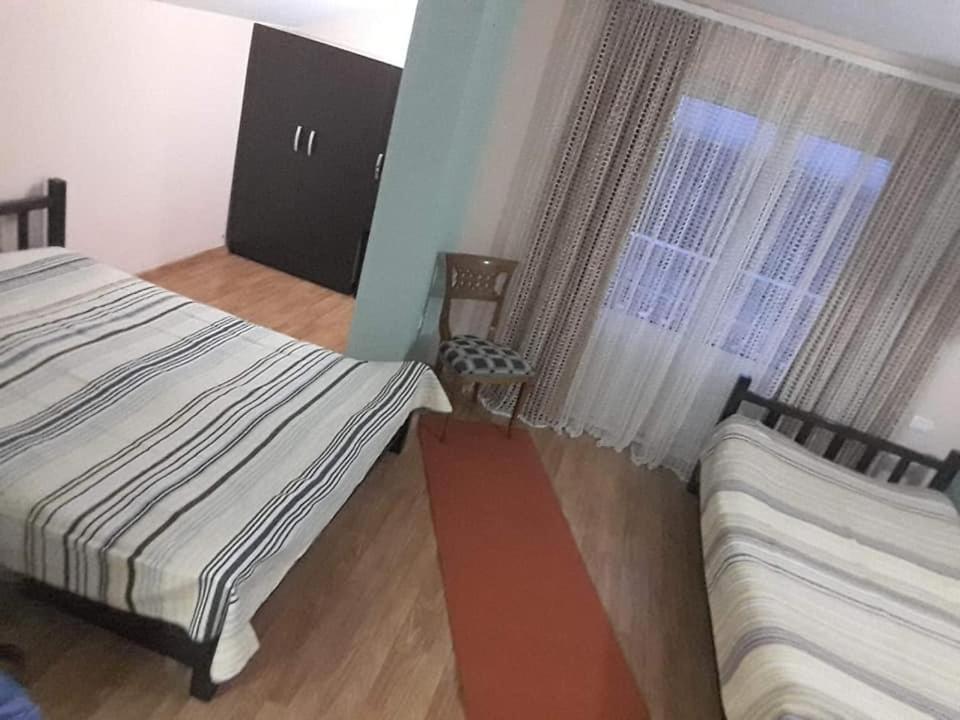 Vila Verd Korce Hotel Buitenkant foto